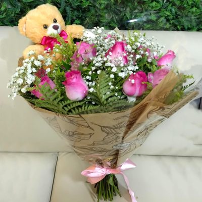 Buquê de Rosas Grande com Ursinho